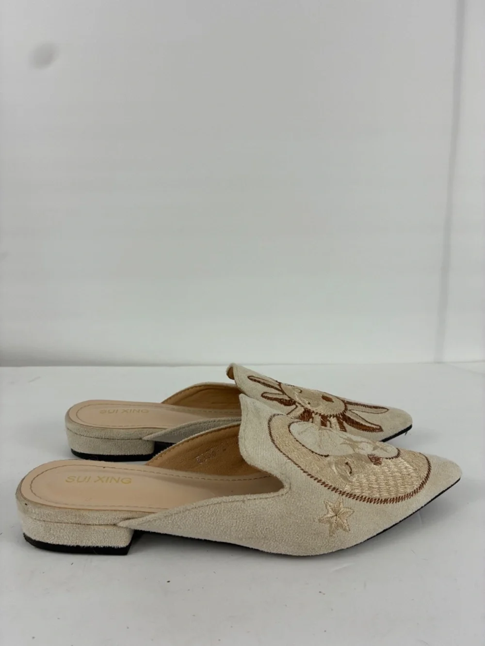 Sun Moon Embroidered Mules Suede Pointed Toe Slip On Flat Shoes Loafers Beige